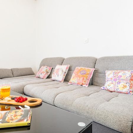 Alena Luxury Apartment With Jacuzzi Split Eksteriør bilde