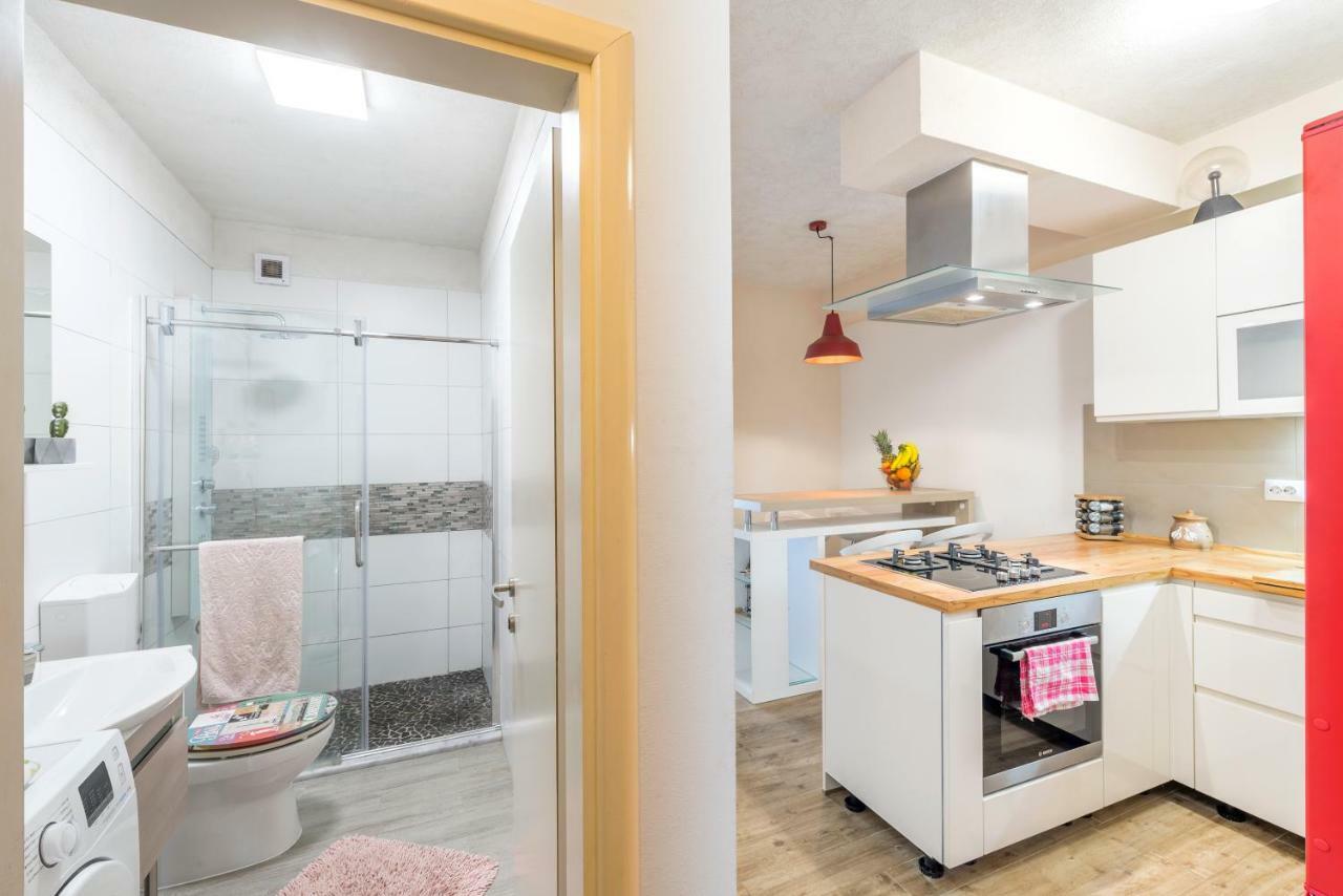 Alena Luxury Apartment With Jacuzzi Split Eksteriør bilde